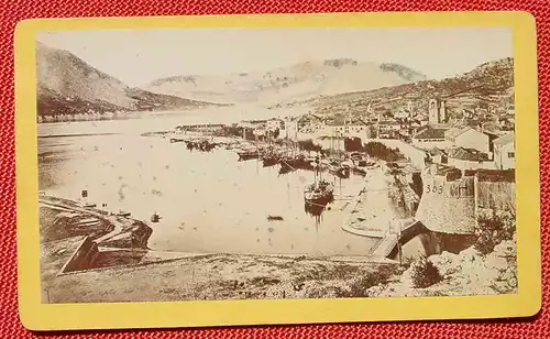 (1047791) Hafenanlage, Bucht von Kotor (Cattaro), seltene Fotografie auf Karton, um 1860-1880 ?, Format ca. 10,5 x 6,5 cm. Siehe bitte Bilder