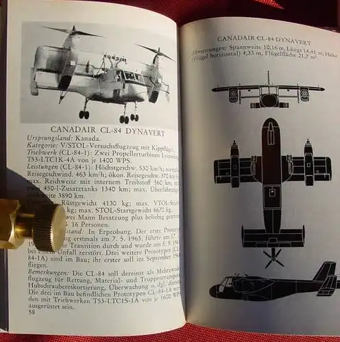 (1011738) "Flugzeuge der Welt". 154 Flugzeugtypen mit 279 Abbildungen. 288 S., 1968 Classen Verlag, Zuerich / Stuttgart