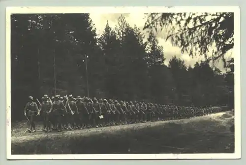 () Foto-Ansichtskarte. Unsere Wehrmacht ! - Vormarsch. 1937