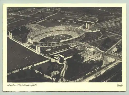 () Amtliche Postkarte. Luftaufnahme Berlin-Reichssportfeld. Dresden um 1936. Verlag Stengel