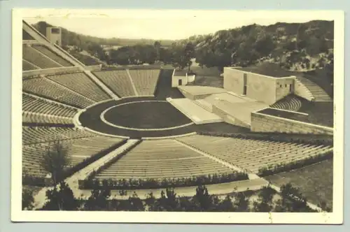 (1006769) Amtliche Olympia-Postkarte zugunsten des Olympia-Fonds. 1936