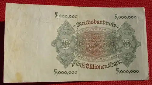 () 5 Millionen Mark Reichsbanknote. Berlin, 1. Juni 1923 (Medaillon)