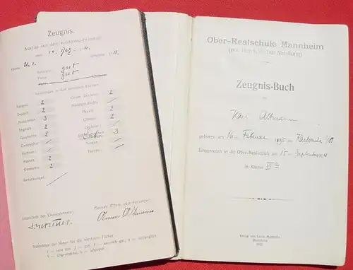 Zwei alte Zeugnis-Buecher der 'Ober-Realschule Mannheim' 1904 bis 1913 ()