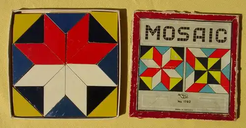 () Altes Kinderspiel. Mosaic-Spiel aus Holz um 1935. Spielzeug