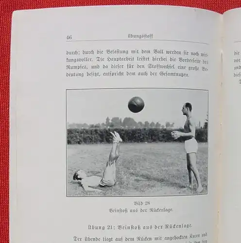 (1005570) Meusel "Medizinball-Gymnastik". 64 S., Fototafeln, Ausgabe 1936. Weidmann, Berlin