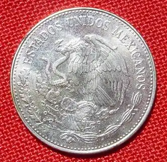 (1007184) Mexiko. 50 Pesos 1985. Fussball-Weltmeisterschaft. Silbermuenze