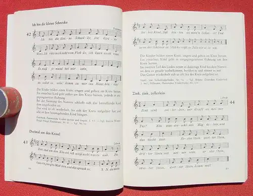 (0060427) "Klare, Klare Seide". Kindertaenze. Hg. Hoerburger u. Segler. 176 S., Baerenreiter-Verlag, Kassel 1963. Guter Zustand