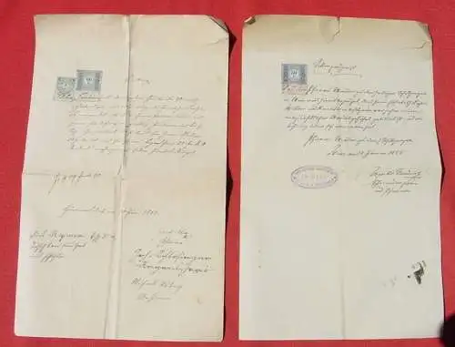 () Österreich. Dokumente v. 1883 u. 1886 mit Gebührenmarken.  Quittungen über Geldzahlungen ? 1 x mit Stempel : Pfarre Wieden zu den Schutzengeln in Wien. Aufbewahrungsspuren / Lagerspuren. Für Versand 2 x gefaltet.