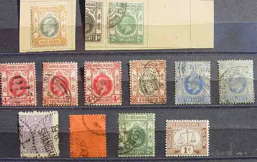 () Hongkong 22 x Briefmarken, siehe bitte Bilder u. Beschreibung