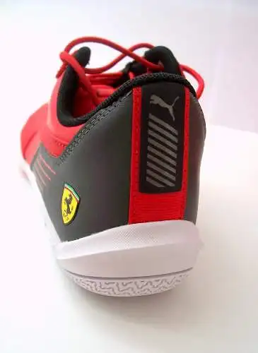 Puma Scuderia Ferrari R-Cat Machina Motorsport 42,5 EU ( 27,5 cm ) NEU