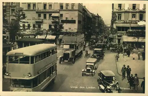 BERLIN 1931; Unter den Linden Ecke Friedrichstr., Bus, Auto, Fahrad