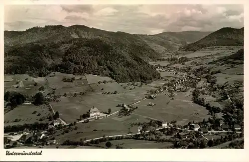 1953, gut frankierte Auslandspostkarte