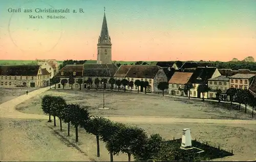 CHRISTIANSTADT/ Bober, poln. Krzystkowice, gel.1911, Markt, Südseite, Kirchturm, Fenster leuchten golden b. Lichteinfall