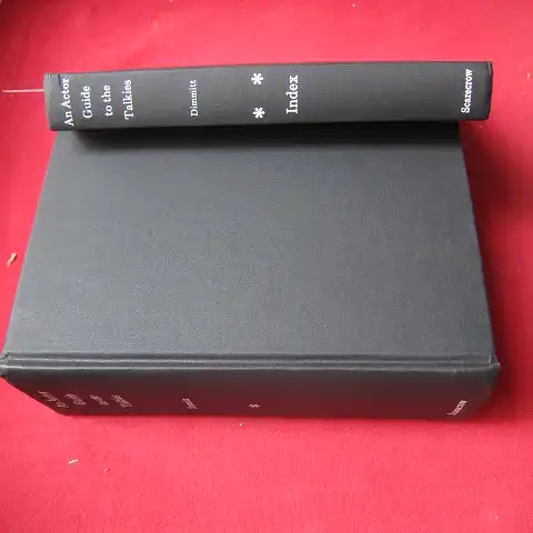 Dimmitt, Richard Bertrand: An actors guide to the Talkies. Vol. 1 + 2. A comprehensive listing of 8000 feature-length films from Ja. 1949, until Dec. 1964. 