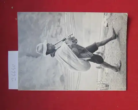 Fischli, Hans (Hrsg.) und Willy Rotzler (Hrsg.): Werner Bischof. Das fotografische Werk. Eine Wanderausstellung veranstaltet von der Stiftung Pro Helvetia i. V. m. dem Kunstgewerbemuseum Zürich. 