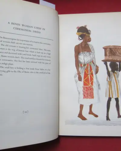 Danford, John: Nigeria in costume. 