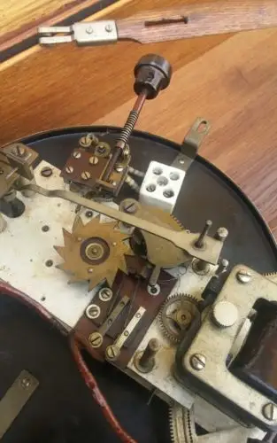 E836/ Antike  Fabrikuhr Magneta Schweiz Werksuhr Rarität 5