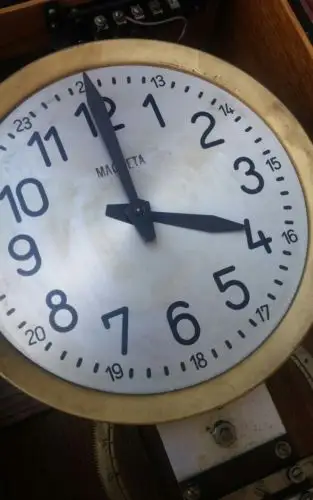 E836/ Antike  Fabrikuhr Magneta Schweiz Werksuhr Rarität 8