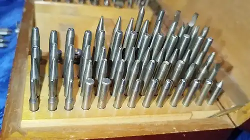 D029/  alte Triebnietmaschine Boley Uhrmacherwerkzeug