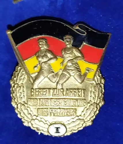 E880/  Abzeichen XV.Deutsche Arbeiterkonferenz und 2 Weitere 