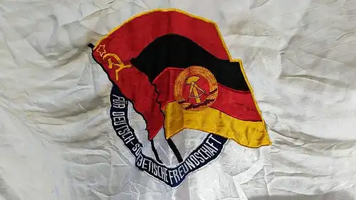 G244/ schwere Seiden Fahne:  Deutsch-Sowjetische Freundschaft 120 X 180 cm