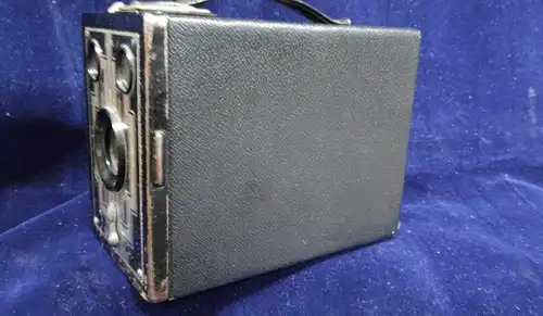 F925/ ALTE BOXKAMERA BROWNIE JUNIOR SIX-20 Ersatzteilspender 