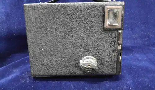 F925/ ALTE BOXKAMERA BROWNIE JUNIOR SIX-20 Ersatzteilspender 
