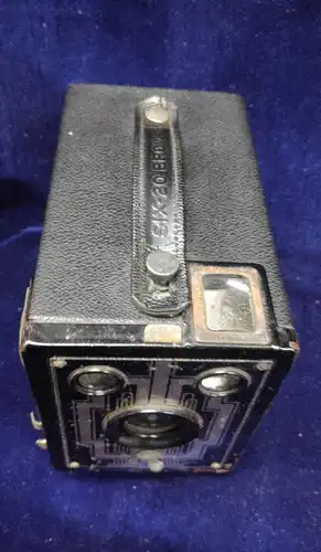 F925/ ALTE BOXKAMERA BROWNIE JUNIOR SIX-20 Ersatzteilspender 