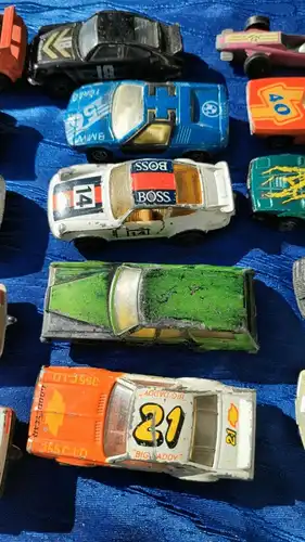 E860/ Sammlung Konvolut alte Spielzeugautos verschiedene Marken