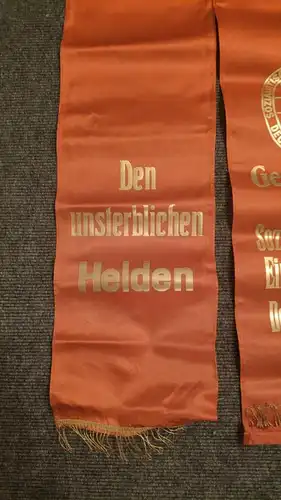 E792/ Kranzschleife DDR den unsterblichen Helden