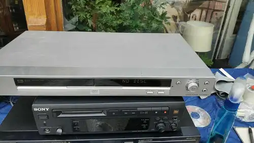 E737/ Sony CD/DVD Player DVP-NS 330