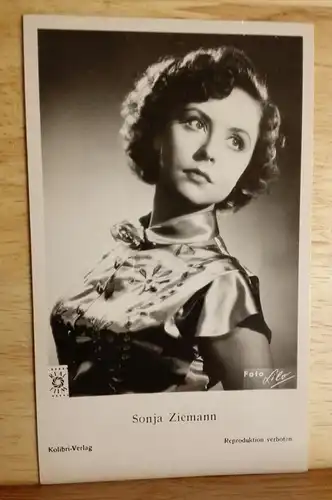 E38/ Starpostkarte Sonja Ziemann