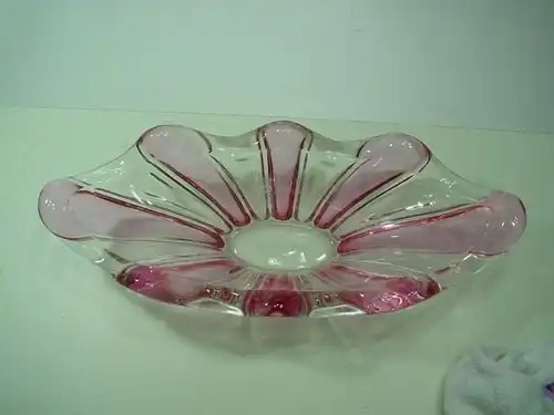 B710/ Glasschale Murano weiß/rosa Blume