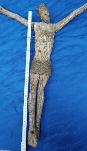 G355/ Alte geschnitzte Jesus Heiligenfigur Kreuz 1800