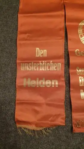 E792/ Kranzschleife DDR den unsterblichen Helden