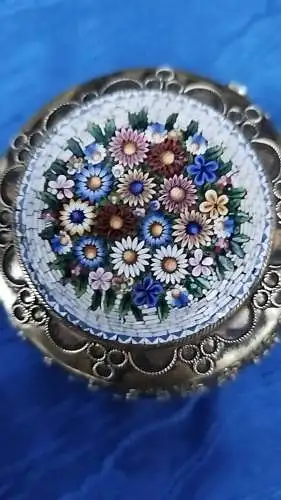 G479/ antike Pillendose mit feiner millefiori Mosaik Arbeit Souvenir Vallombrosa