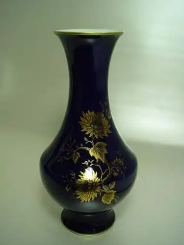 B562/ Linder Vase kobaltblau "Jeannette"