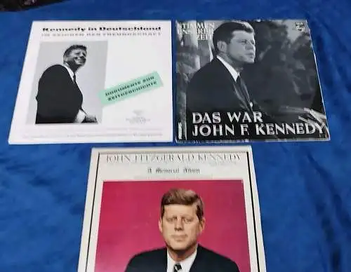 G508/ 3 Stück JOHN FITZGERALD KENNEDY A MEMORIAL ALBUM ORIGINAL 1960s VINYL LP