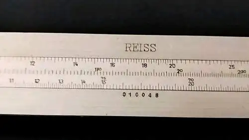 G515e/ alter REISS Rechenschieber  Aluminium