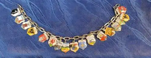 G113/ Bettelarmband Silber-Wappenarmband 17 Anhänger 