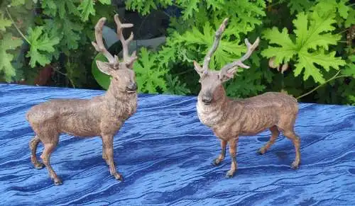 F906/ 2 Stück antike Hirsch Figur    handbemalt 