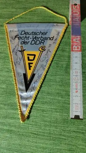 E796/ Wimpel Deutscher Fecht-Verband der DDR mit Unterschriften