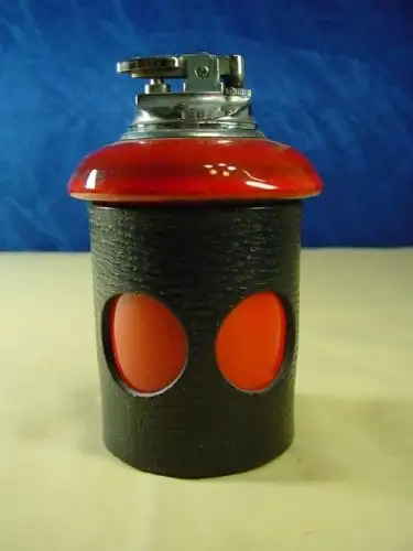 B152/ Tischfeuerzeug schwarzes Leder 60 er Jahre Design