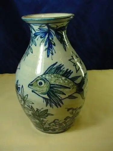 B82/ Vase Piranha Keramik