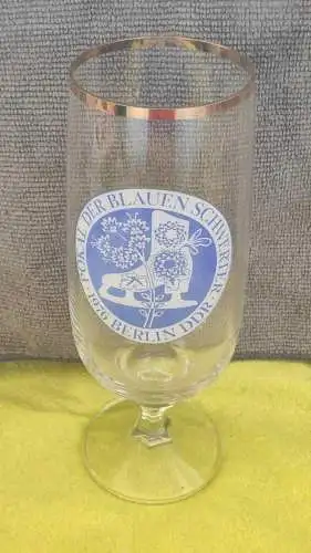E880/ Glas Pokal der blauen Schwerter 1976 Berlin