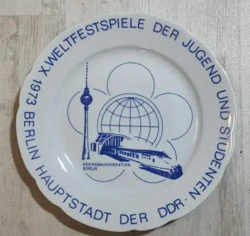 E881/ Ehrenteller Weltfestspiele der Jugend und Studenten