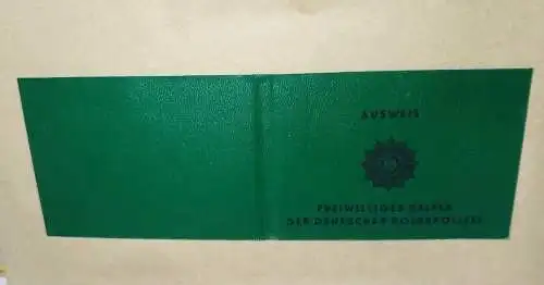 Ausweis Freiwilliger Helfer der Deutschen Volkspolizei
