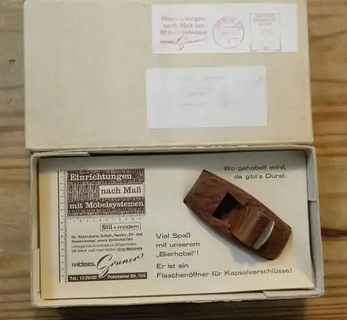 E109/Werbung Möbel Gruner Berlin mit Hobel