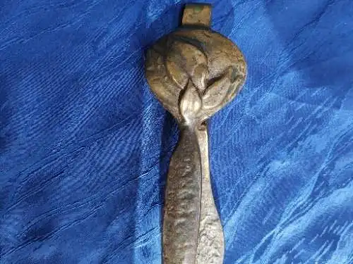 G221/ Nussknacker Bronze massiv