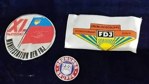 E800/ FDJ Ordnungsgruppe Alu lackiert und 2 Aufnäher 